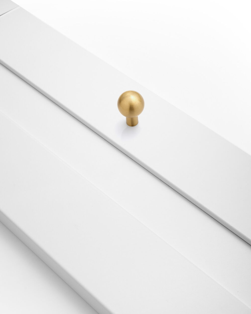 Daisy S brass cabinet handle