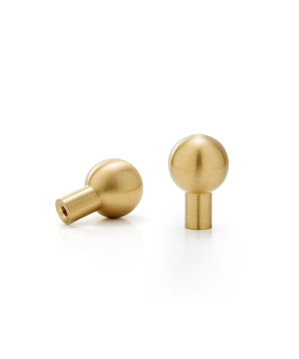 Daisy S brass cabinet handle